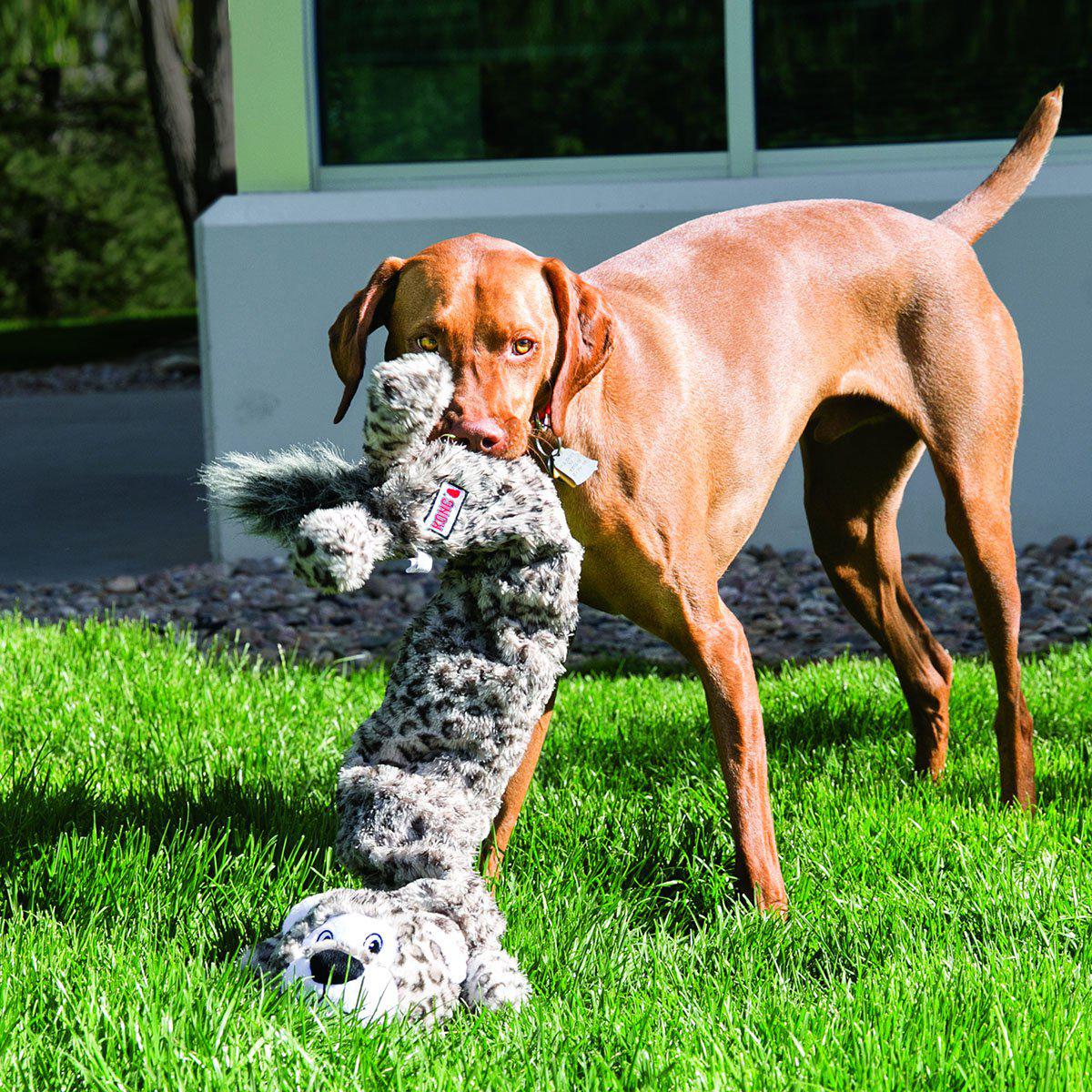 Kong Strechezz Jumbo Snow Leopard Xl 10x30x58cm